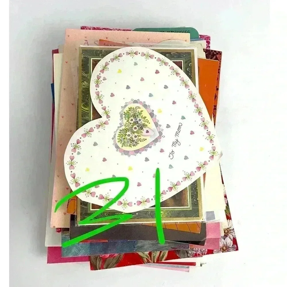 VTG 31 Greeting Cards Valentines Day Birthday Holiday Bears‎ Hearts UNUSED